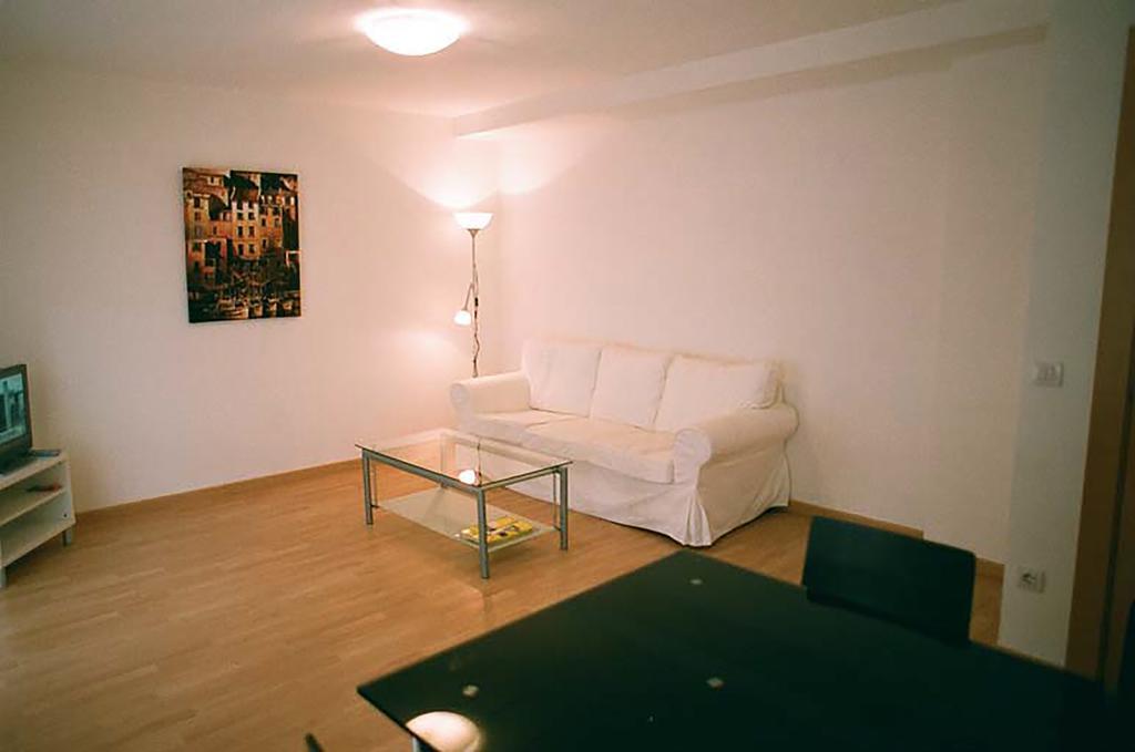 Apartamentos Auhabitat Zaragoza, Edificio De Apartamentos Turisticos Room photo