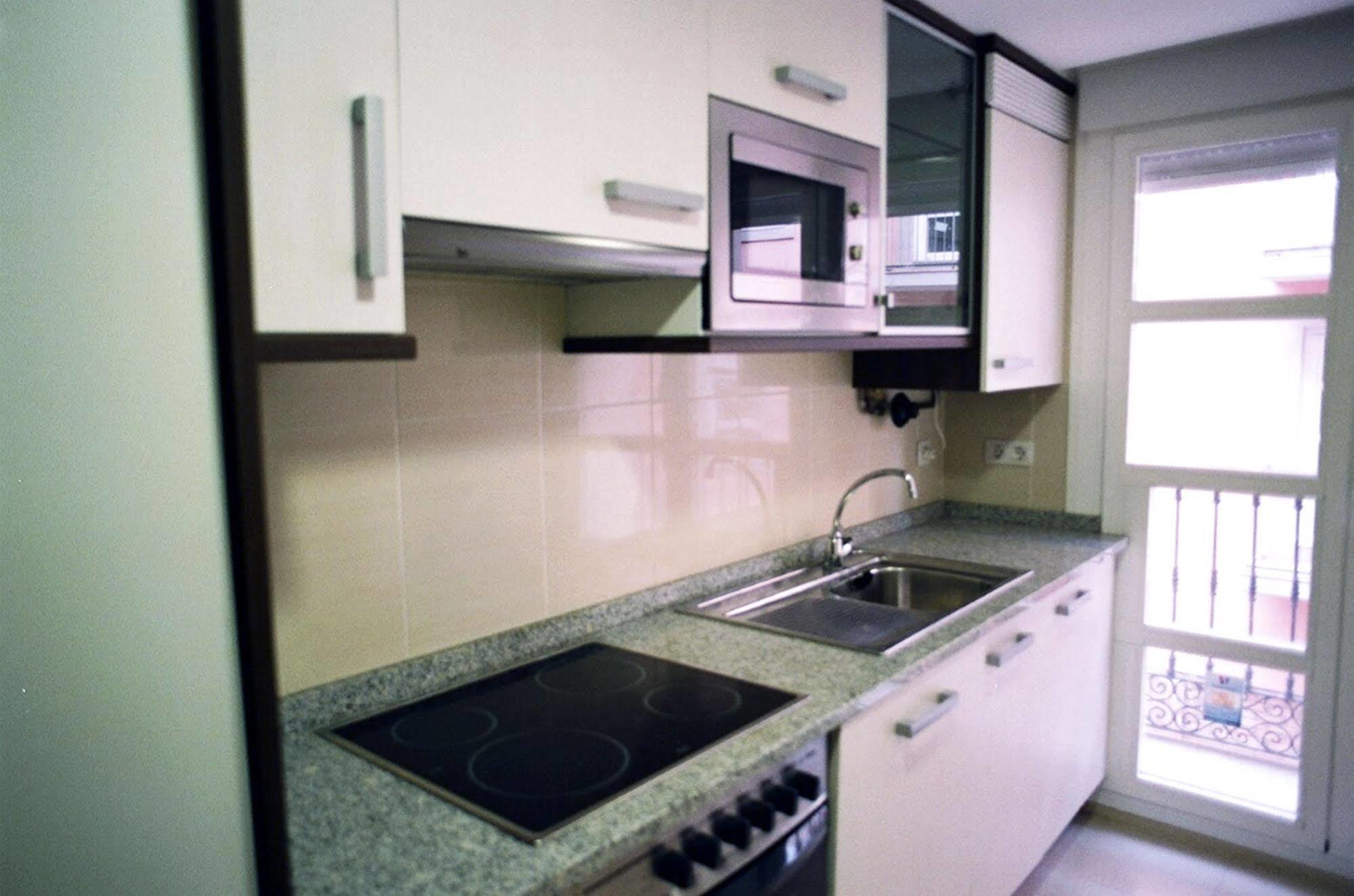 Apartamentos Auhabitat Zaragoza, Edificio De Apartamentos Turisticos Exterior photo