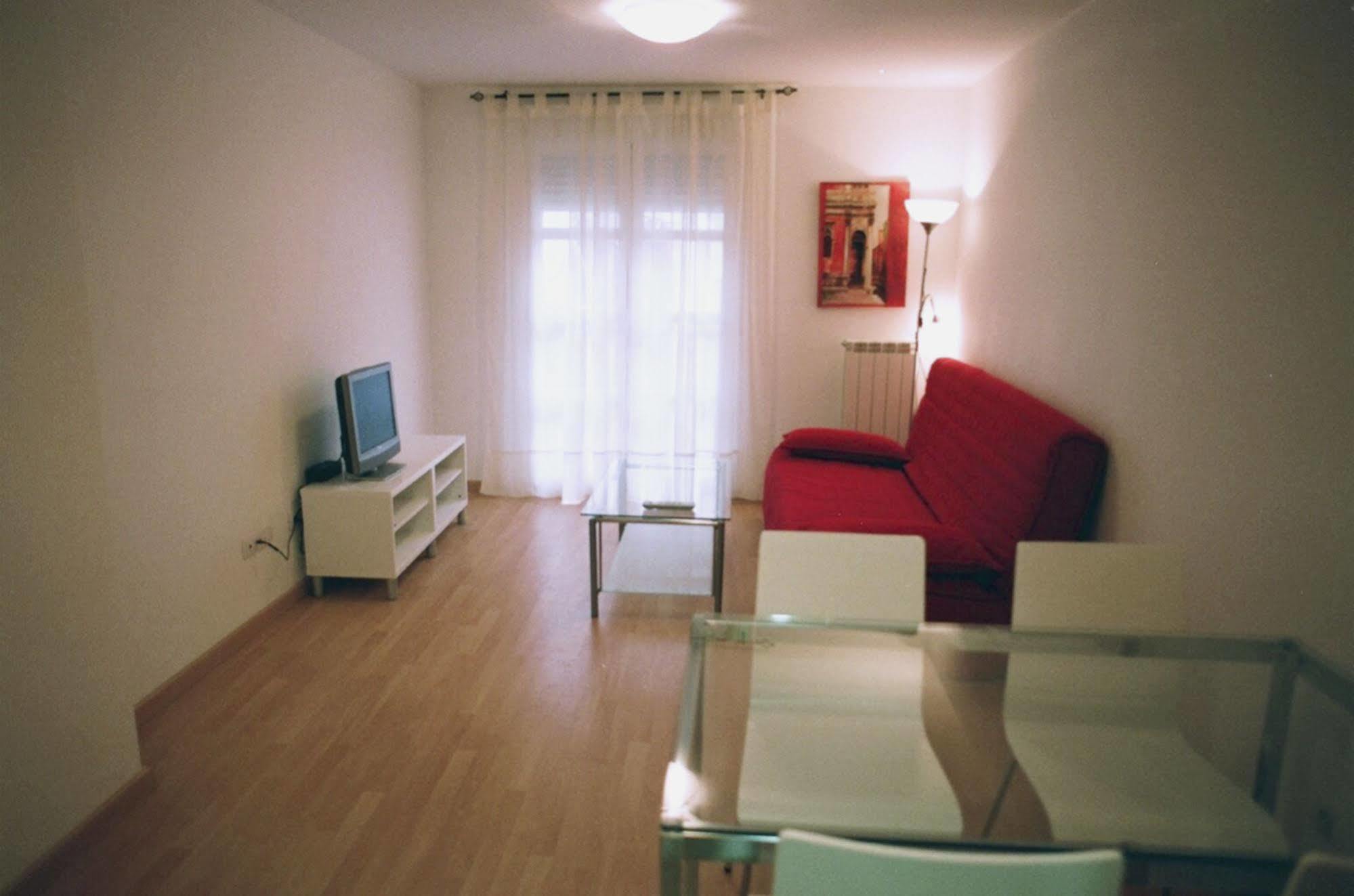 Apartamentos Auhabitat Zaragoza, Edificio De Apartamentos Turisticos Exterior photo